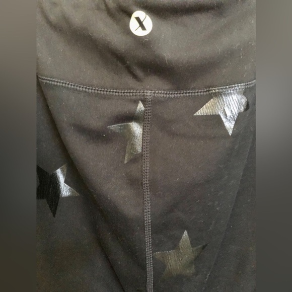 🎊 Xersion Black with Black Stars polyester blend leggings - Picture 9 of 9